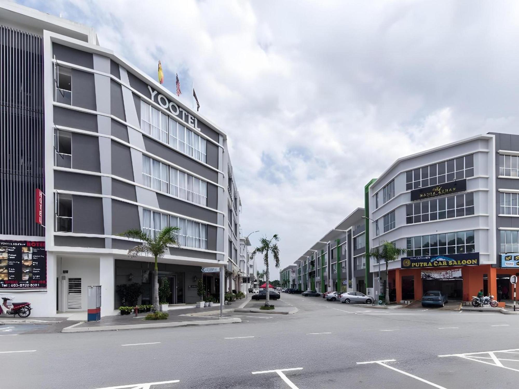 Yootel Boutique Hotel Kajang Ngoại thất bức ảnh